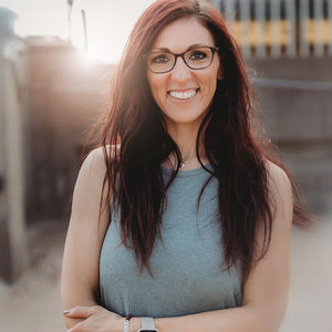 Meet your Posher, Leslie